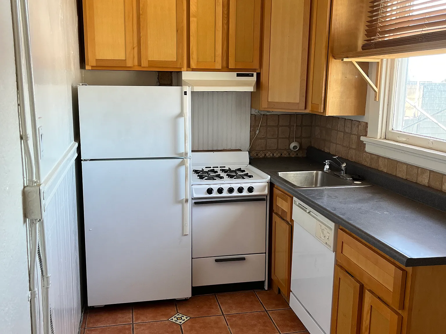 1 bed, $2,995 — Photo 3