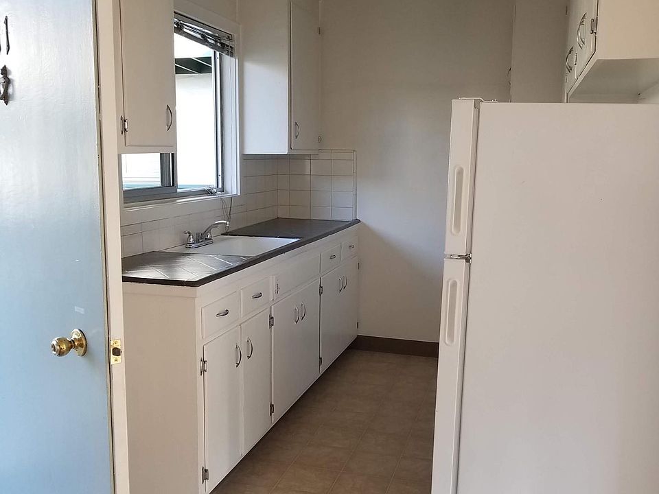 2nd image of 206 Caledonia St APT 11
