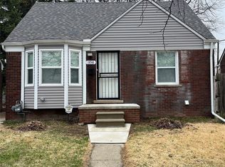 19745 Kelly Rd, Harper Woods, MI 48225