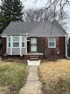 19745 Kelly Rd, Harper Woods, MI, 48225