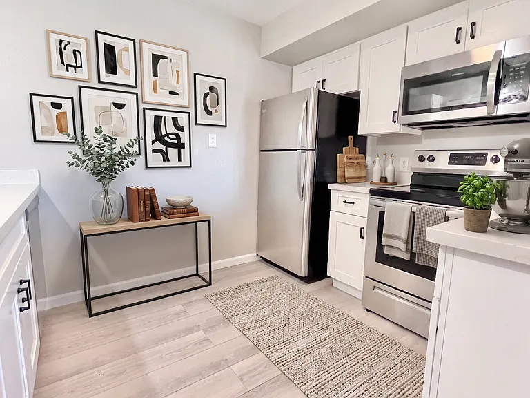 3008 N 39th St #5 — Photo 12