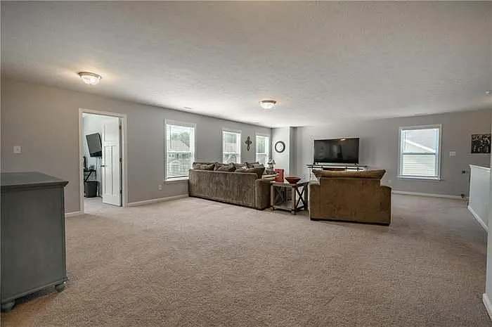 2096 Amur Ct — Photo 18
