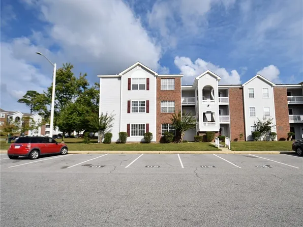 224-1 Waterdown Dr, Fayetteville, NC 28314