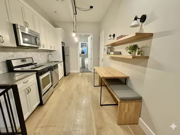 1092 Bedford Avenue image 1 of 17