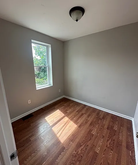 3922 Priscilla St — Photo 8