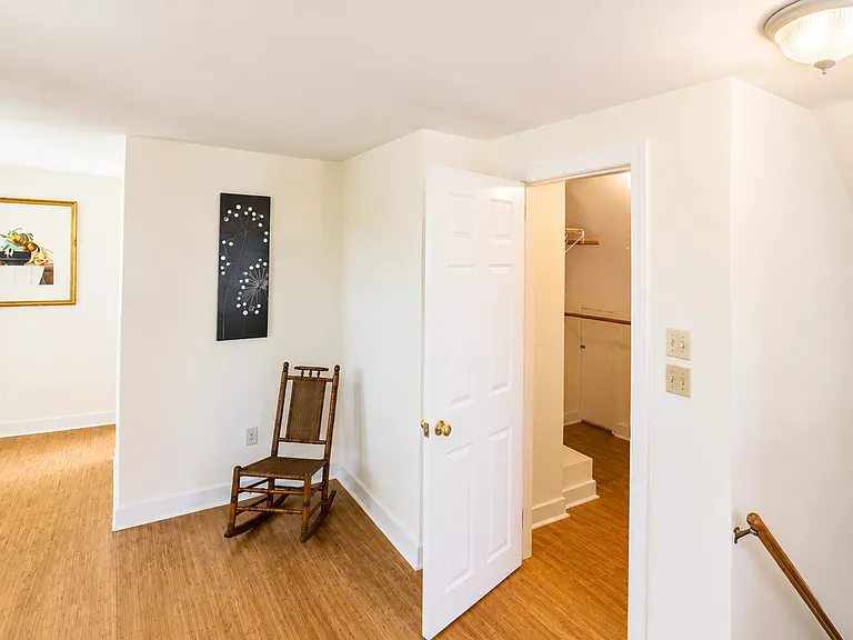 5 Hillside Ave — Photo 9