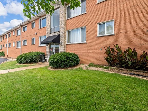 5th image of 7201-05 Gravois Ave #2A