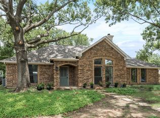 3801 Woodside Dr, Arlington, TX 76016