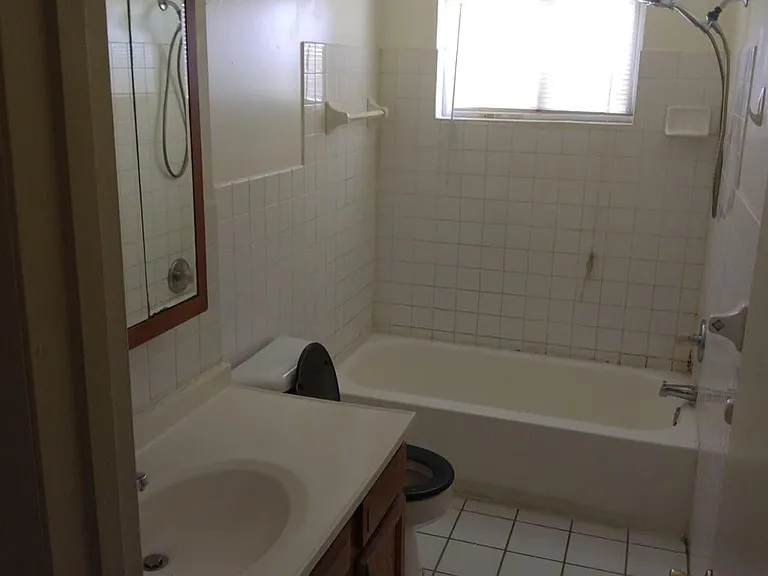 4889 Banbury Ct — Photo 5