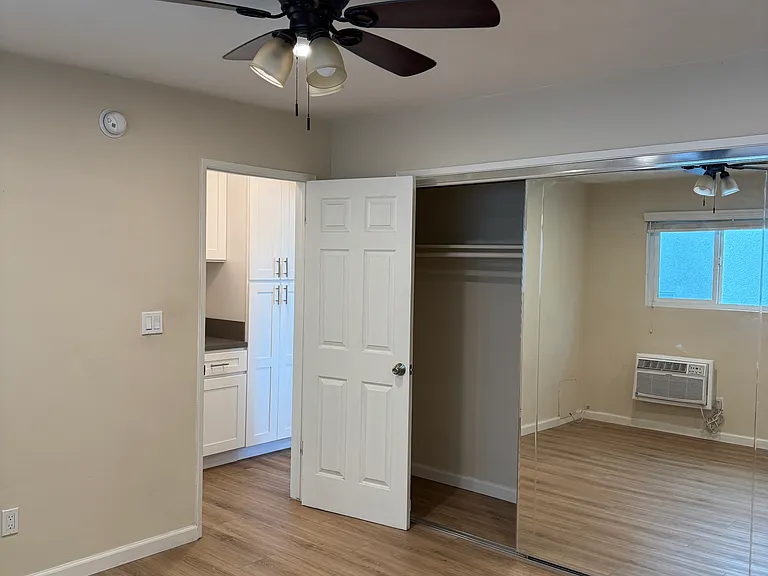 3910 Beethoven St #6 — Photo 15