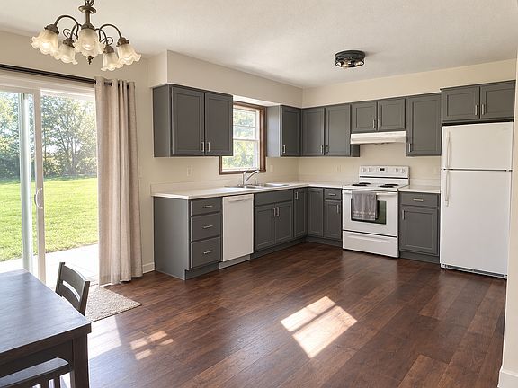 5th image of 7500 Parker Rd #3