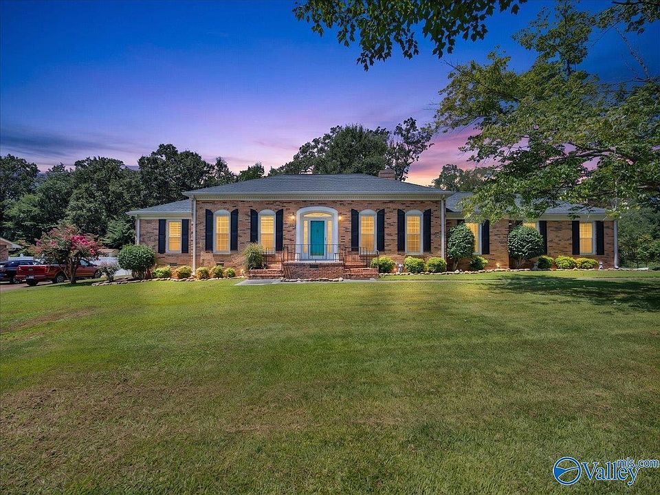1st image of 3208 Scenic Dr
