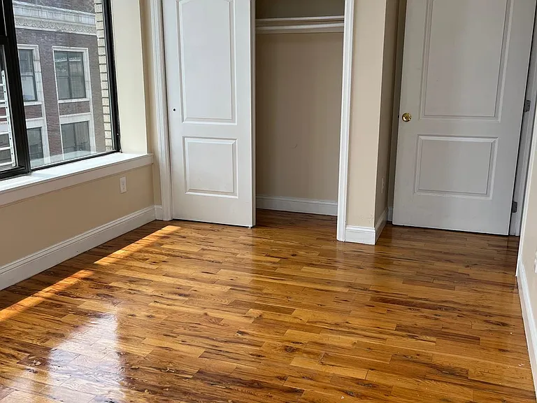 146 Main Street — Photo 2