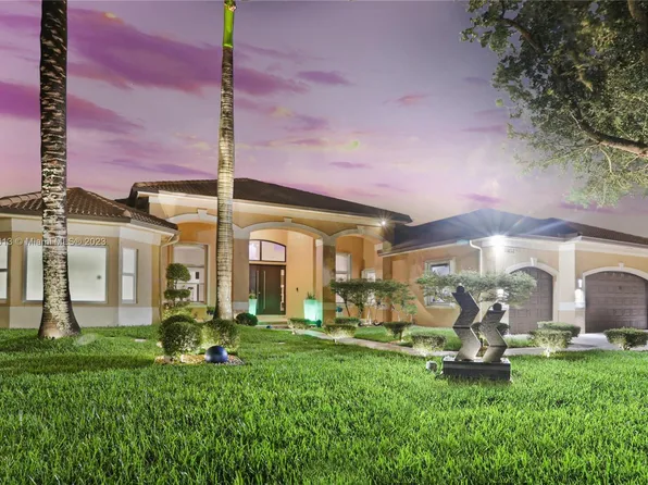 13963 SW 42nd St, Davie, FL 33330