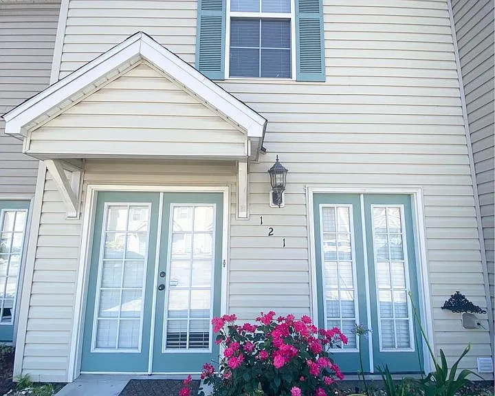 121 Judice Meadows Ln — Photo 1