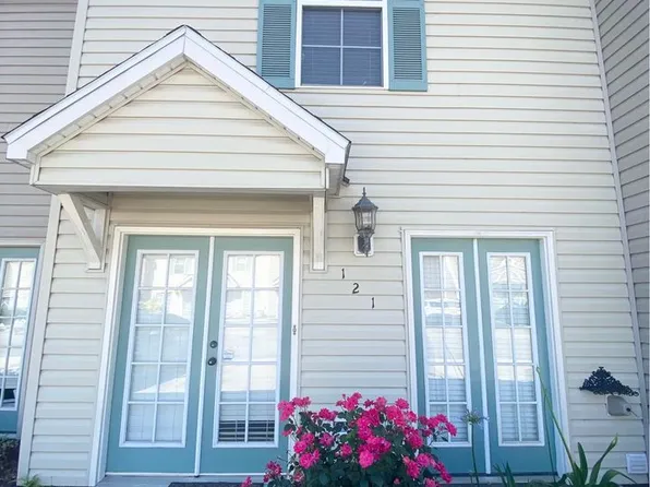 121 Judice Meadows Ln, Lafayette, LA 70506