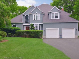 12 Old Stable Dr, Mansfield, MA 02048