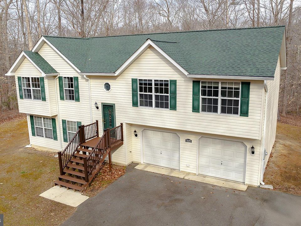 1st image of 38302 Henrietta Ln