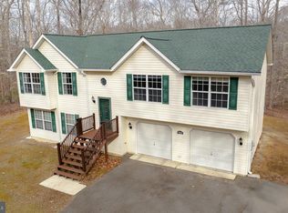 38302 Henrietta Ln, Mechanicsville, MD 20659