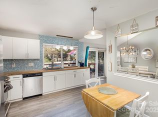 11800 Five Cedars Rd, Charlotte, NC 28226