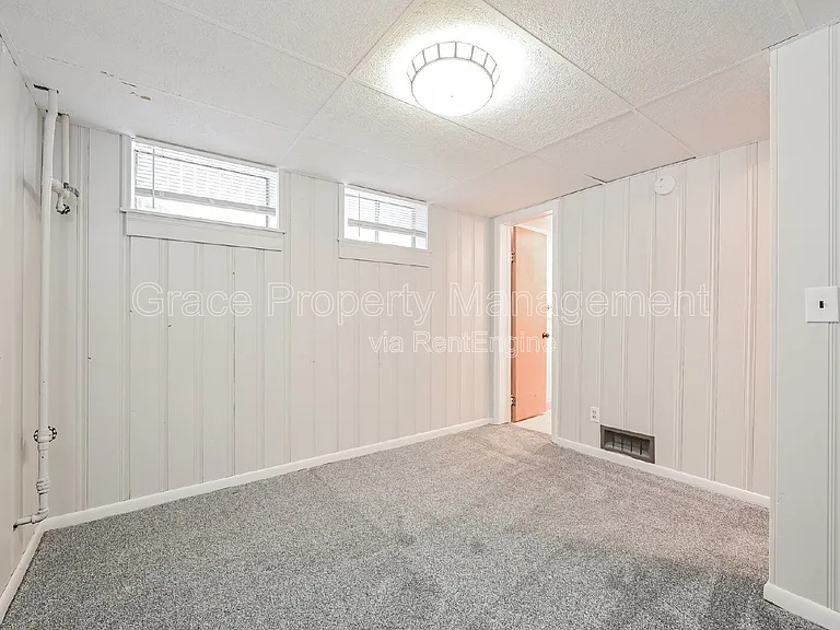 2610 S Gaylord St — Photo 12