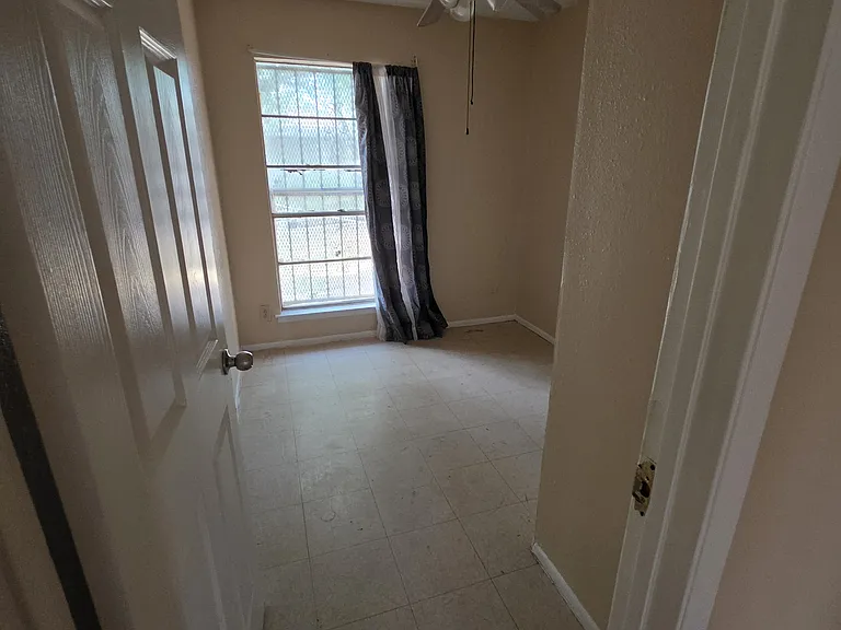 5511 Painted Horse St — Photo 13