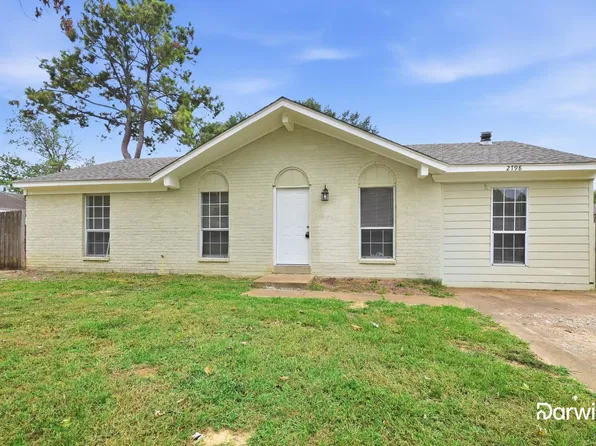 2798 Ashbriar Dr, Horn Lake, MS 38637