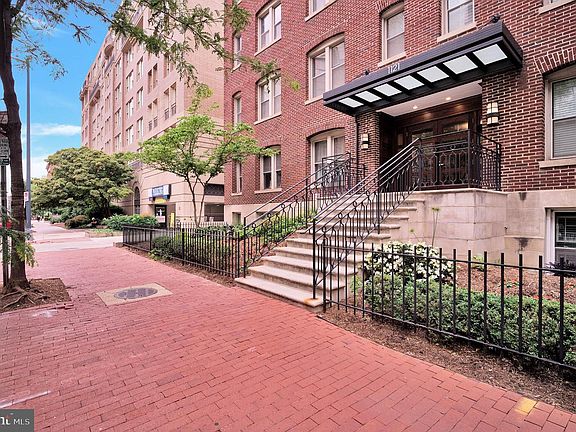 2nd image of 1121 24th St NW APT 310