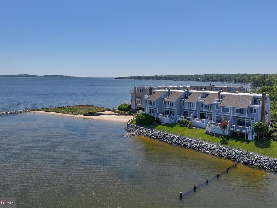 1st image of 528 Moorings Cir