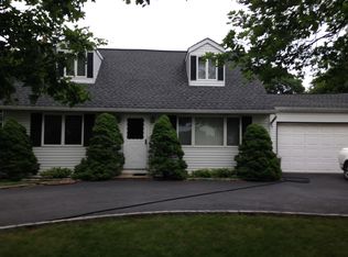 1659 Lincoln Ave, Bohemia, NY 11716