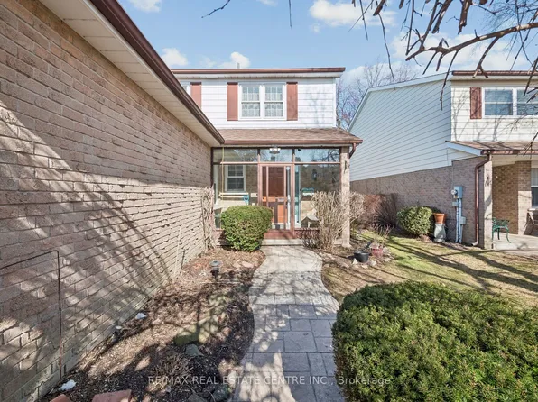 37 Statesman Sq, Toronto, ON M1S 4H7