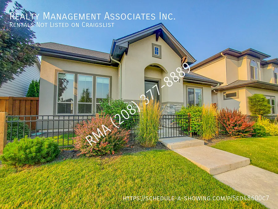 11277 W Portola St