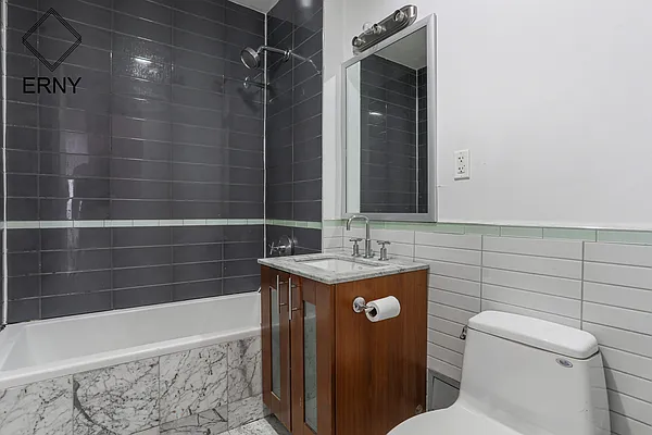 Rented by ERNY LLC | media 48