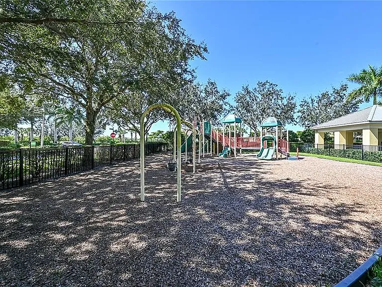 2275 Dancy St — Photo 43