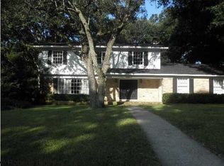 958 Highpoint Dr W, Mobile, AL 36693