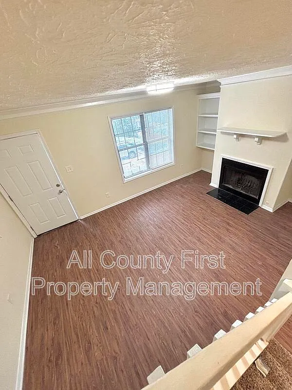 3 bed, 2.5 bath, 1600 sqft, $1,750 — Photo 4