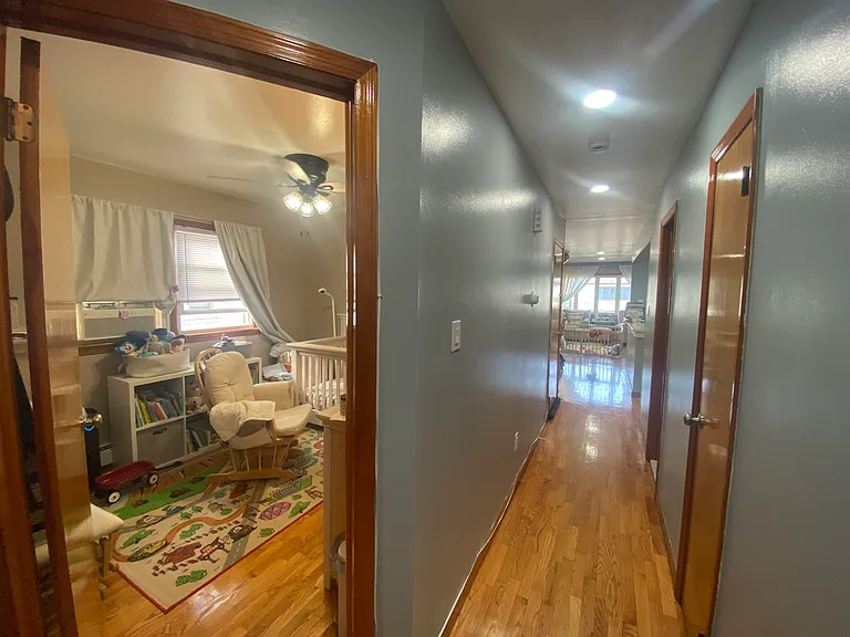 160 W 18th St #2 — Photo 14