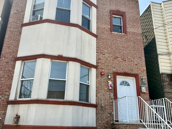 717 16th St #1, Union City, NJ 07087