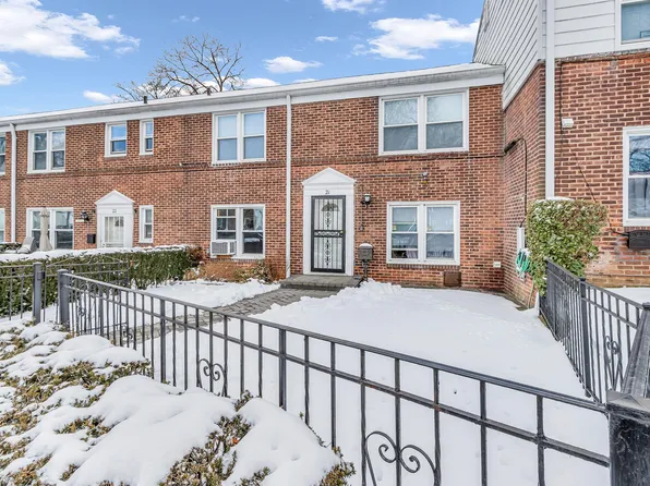 21 HILLTOP ACRES #21, Yonkers, NY 10704