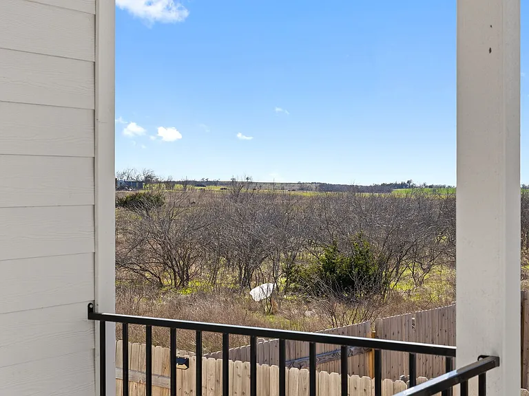 408 Black Opal Dr — Photo 38