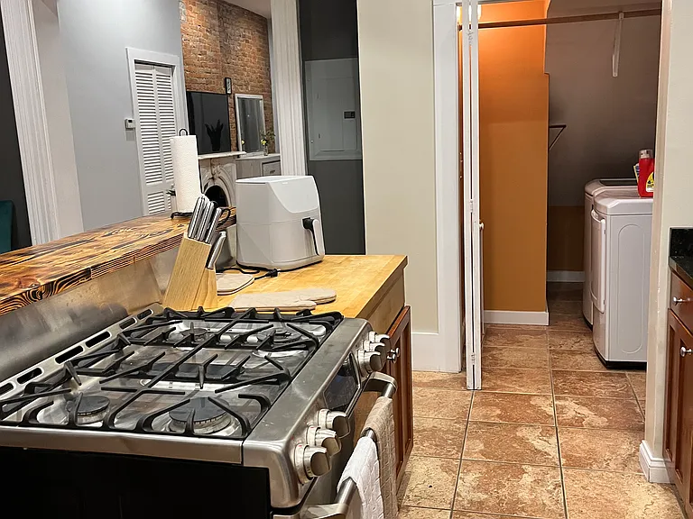 294 Lark St #1 — Photo 28