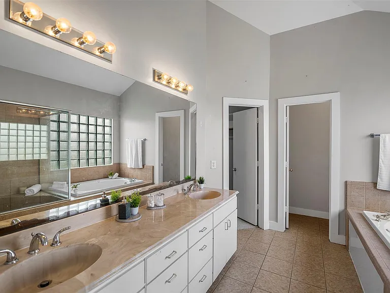 9705 Linkmeadow Ln — Photo 15