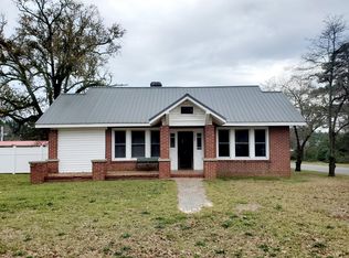 805 McDonald Ave, Hamlet, NC 28345