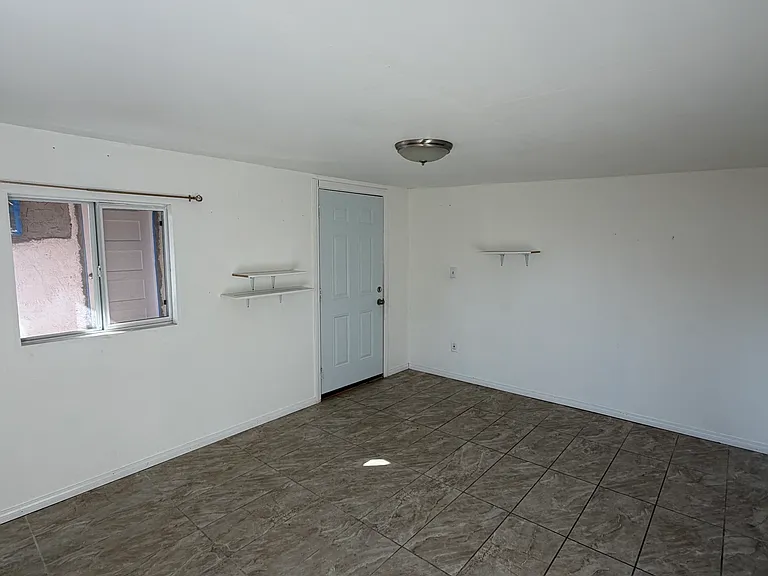 5935 Lake Murray Blvd — Photo 16