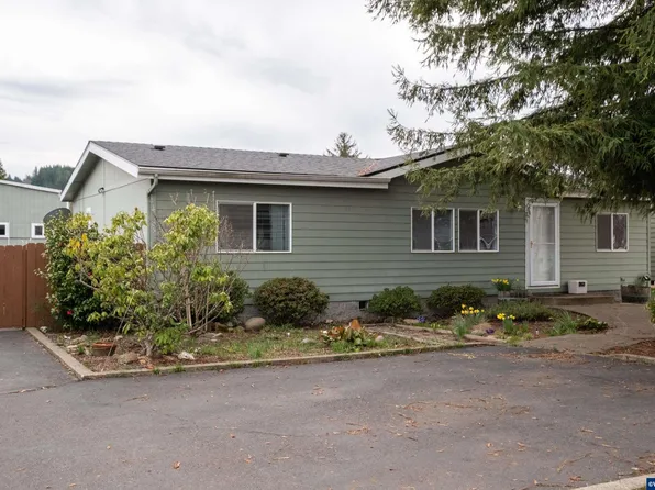 4305 Long St, Sweet Home, OR 97386