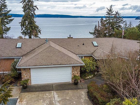 3rd image of 889 Greentree Dr