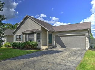 309 Forest View Dr, Genoa, IL 60135