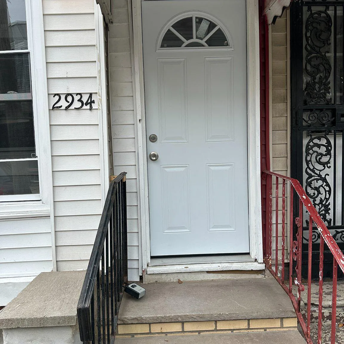 3 bed, 1.5 bath, 1129 sqft, $1,700 — Photo 1