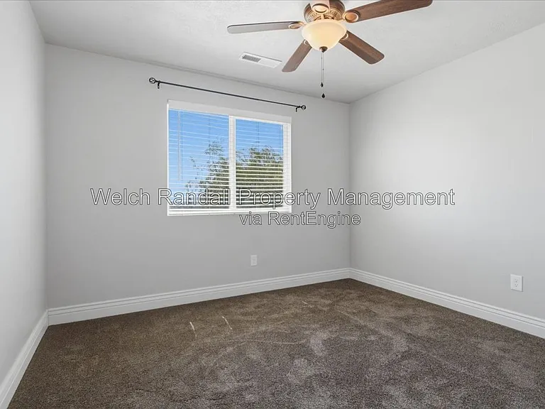 2106 E Sunnyvale Dr — Photo 17