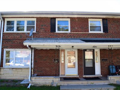 912 N Boxwood Dr #B, Mount Prospect, IL, 60056